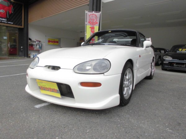 スズキカプチーノH4年　チャンピオンシップホワイト５MT98万円